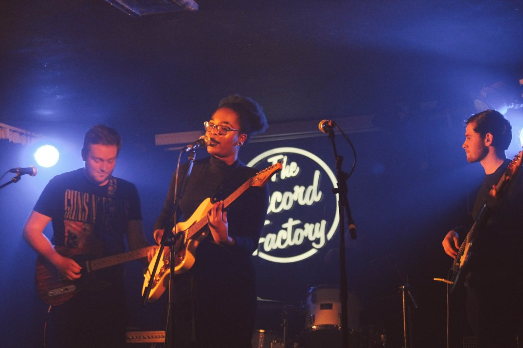 Gig Review: Kiki Miller @ The Record Factory, Glasgow